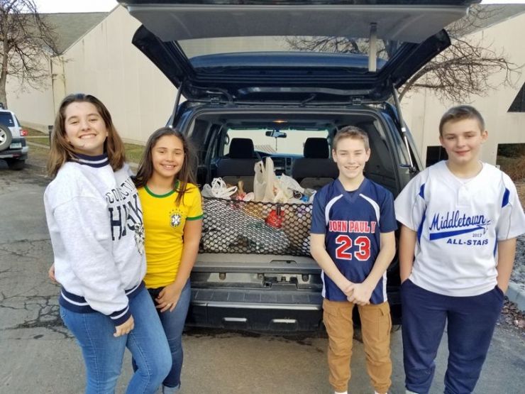 Middle School Students Collect Food For Amazing Grace Food Pantry